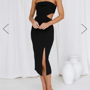 NWT hello Molly black midi dress